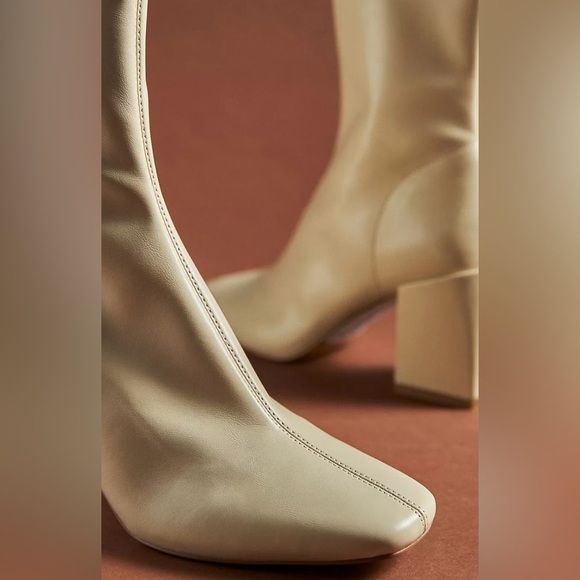 NEW with tags (NWT) Anthropologie Silent D Cream Carina Heeled Ankle
Boots - Picture 2 of 3
